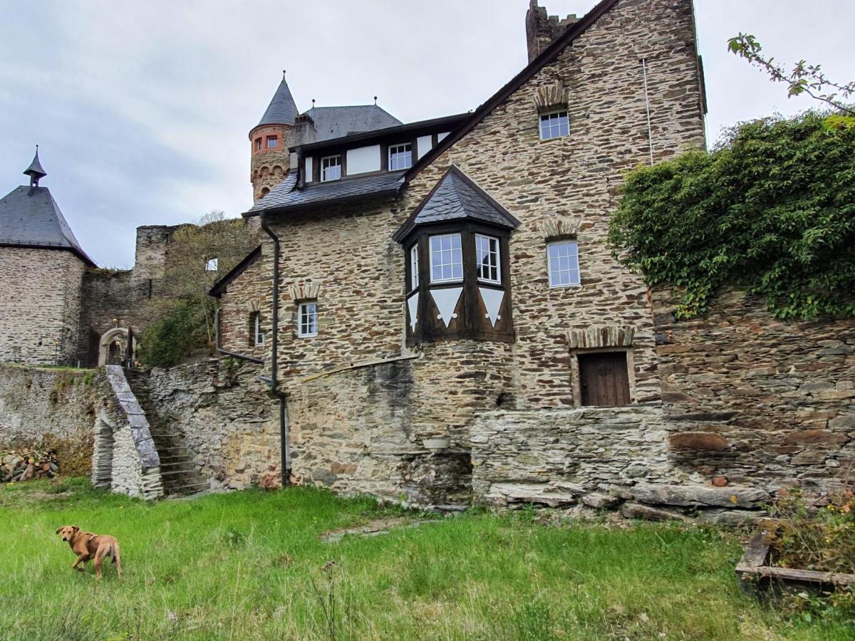 Waechterhaus Auf Der Sauerburg Villa Sauerthal Luaran gambar